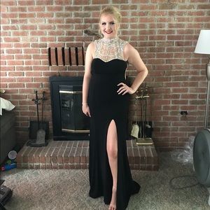 Gorgeous prom dress!